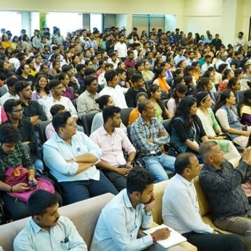 image-105 Top Private Universities for BBA in Surat