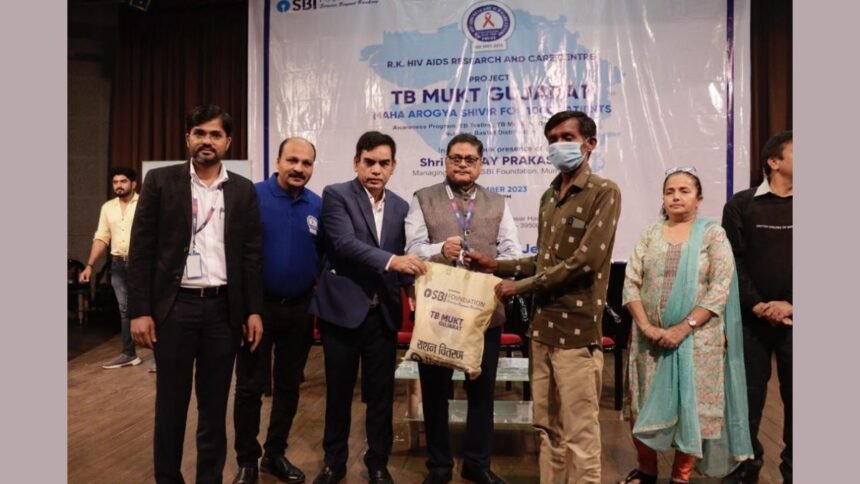 1-43 Sanjay Prakash, MD, and CEO of SBI Foundation and Dr Dharmendra Kumar graced the TB-free Maha Arogya Shivir in Surat, Gujarat