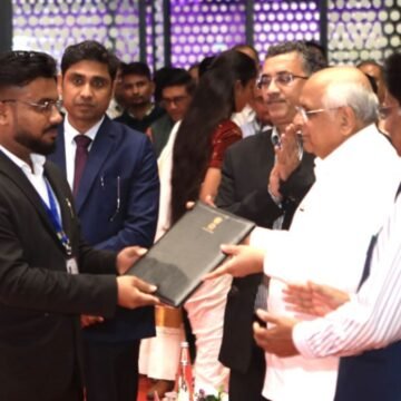 Gujarat CM Bhupendra Patel awards Space Allotment to IG Drones in iHub Complex