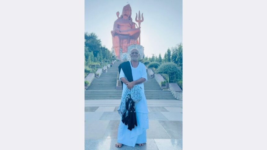 1-123 Morari Bapu visits world’s tallest 369 feet Shiva statue in Nathdwara