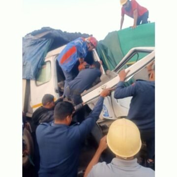 AM/NS India’s fire team rescues dumper truck driver from mangled cabin after accident