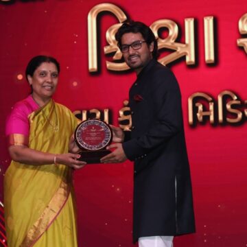 1-58 Gujarati film “Bharat Maro Desh Che” based on the story of nomadic tribes received 6 awards at Gujarat State Awards 2021