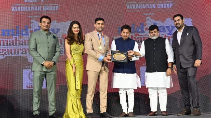 Change Makers Were Felicitated At The 3rd Edition Of Glittering ‘Mid-Day Maharashtra Gaurav Awards’ Ceremony