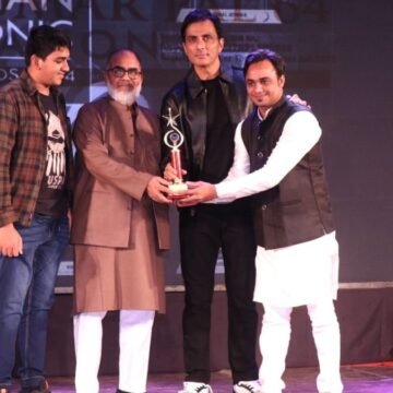 The Story of Hamza and Azimur Rahman at Dilli Darbar Dhaba