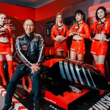 1-30 COMPUTEX 2024: Kingston, Racing Beyond Limits with Racecar-Inspired DDR5 Memory, DDR5 CAMM2 and AI Applications