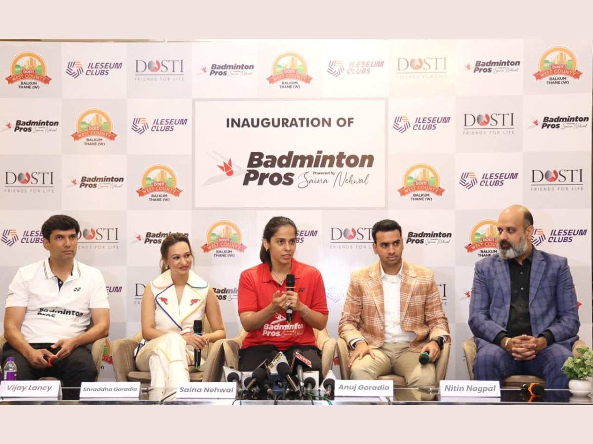 027740-Image-July-18 Saina Nehwal Inaugurates Badminton Pros Academy at Dosti West County – Balkum, Thane (W)