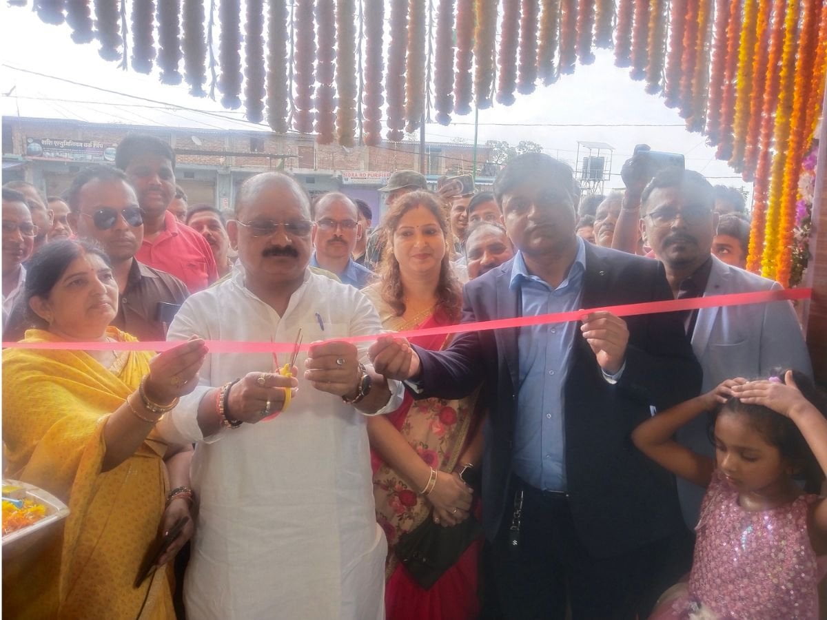 image-2-21 Asian Granito India Ltd opens AGL Universe showroom at Garhwa, Jharkhand