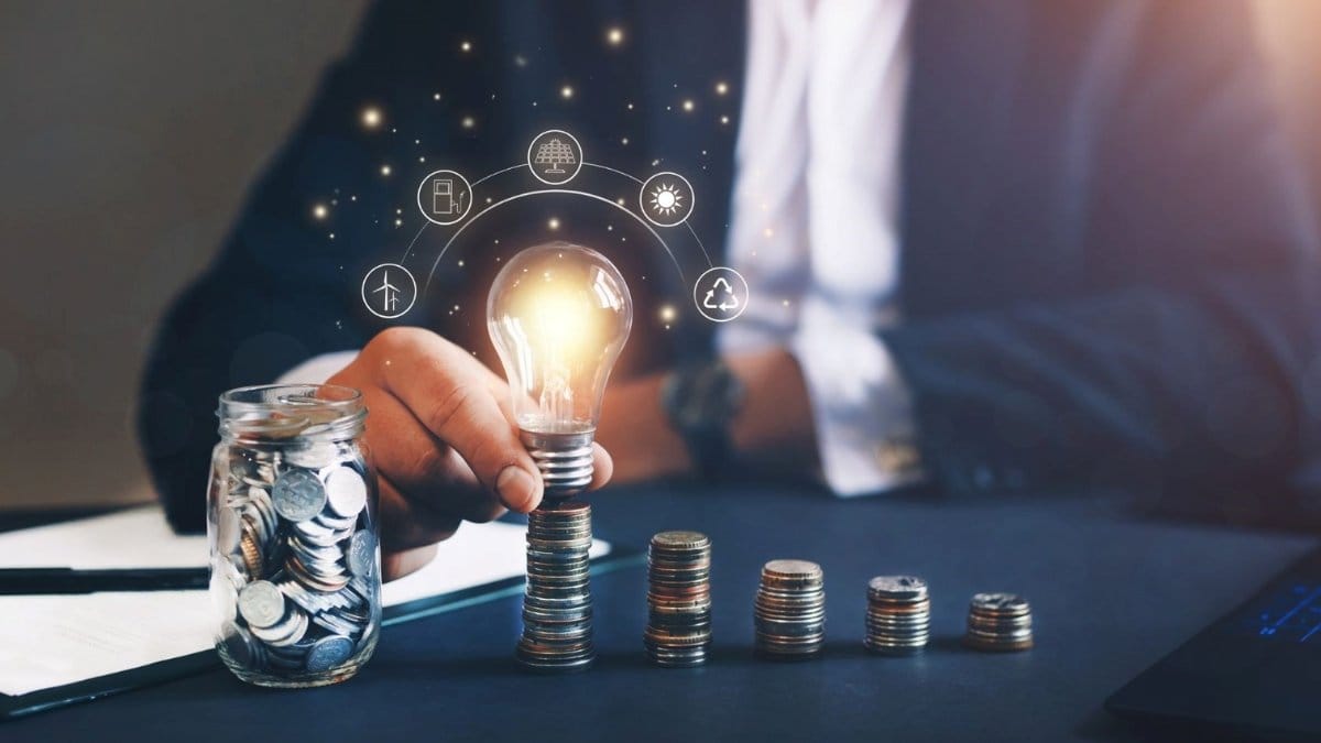 Untitled-design-2024-10-24T162300.193 Financial Planning – Gen Z Take on Side Hustle