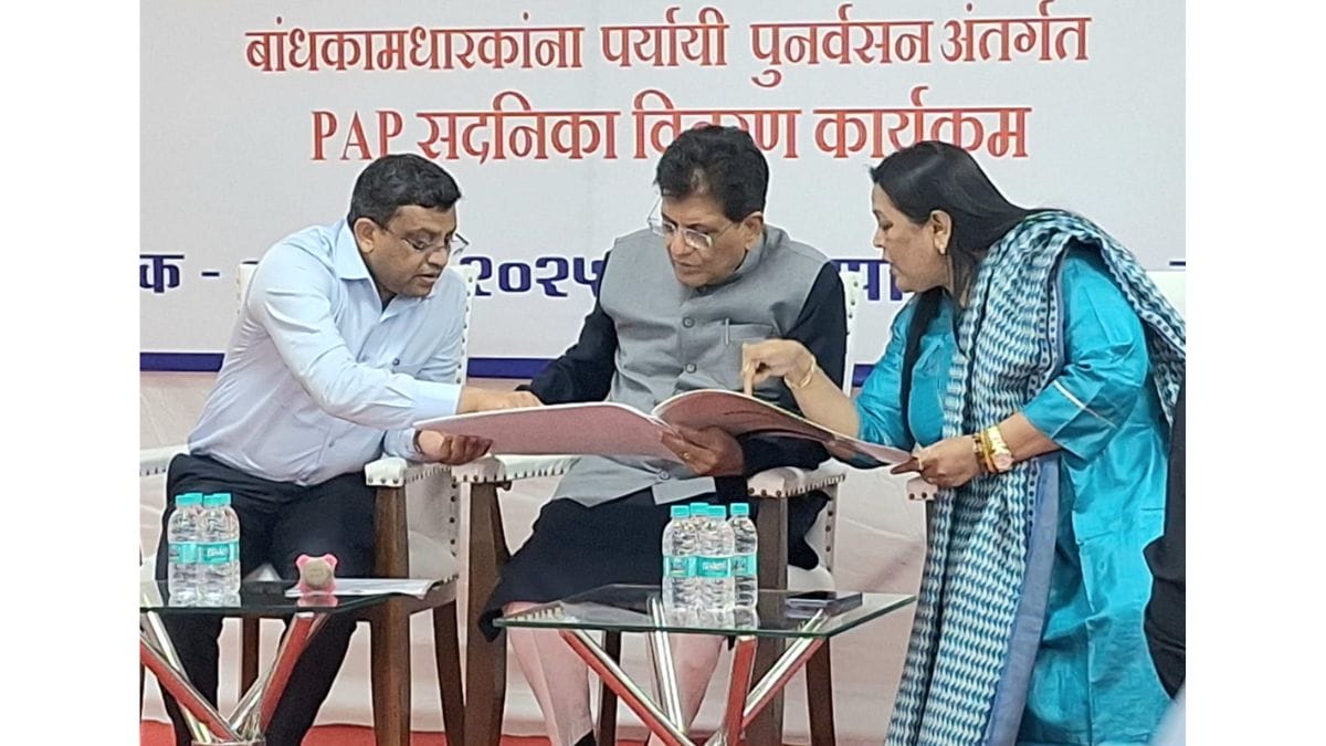Featured-4 Citizens of Malad will get a new 60 feet wide road Malad will get relief from traffic and water logging problems