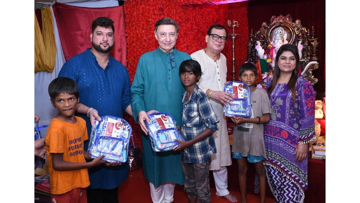 PNN-2025-08-30T161410549 Star-studded Celebration of Ganapati, Mata Ki Chowki and 25 Years of community service