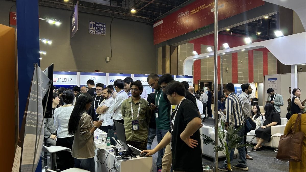Image-10 tlooto AI Highlights AcademicGPT at Startup Mahakumbh 2025, India’s Largest Startup and Innovation Event