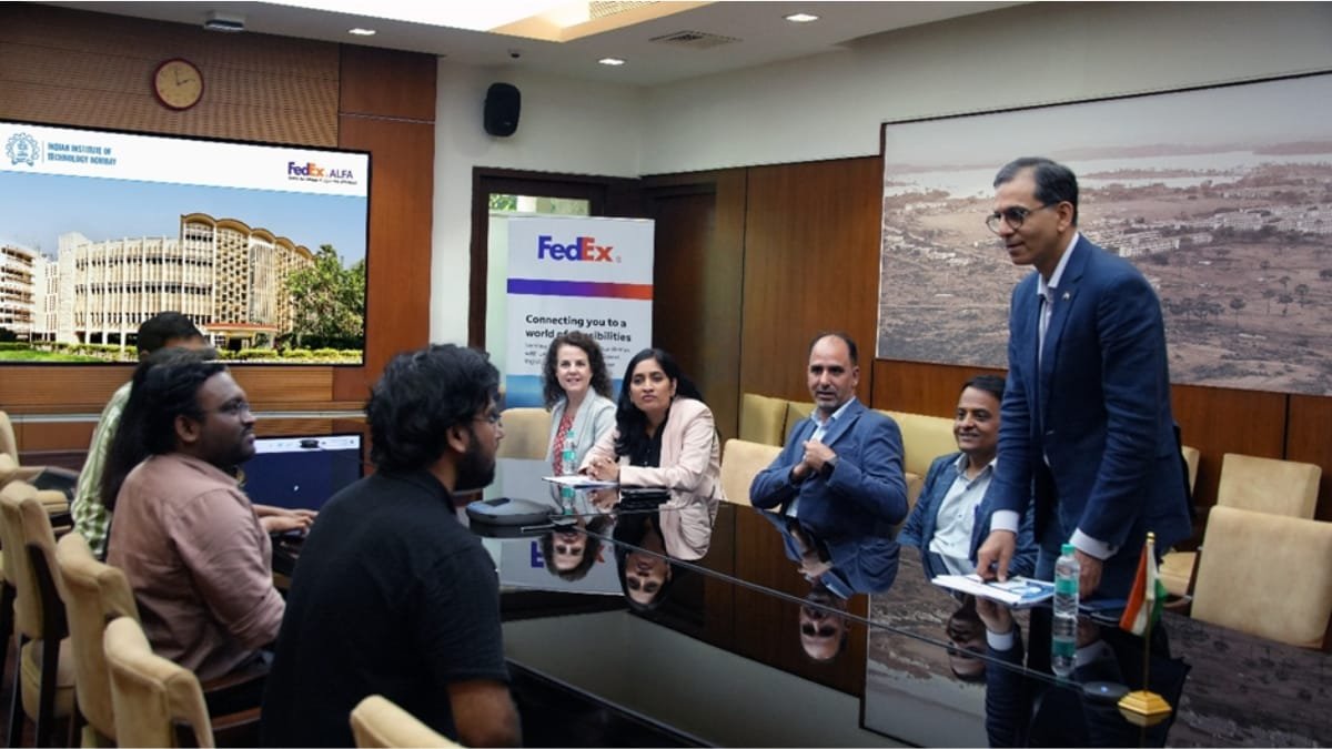 1-14 FedEx Leverages IIT Expertise to Build Smarter, AI-Driven Supply Chains