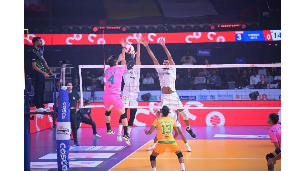 1-15 Chennai Blitz Keep PVL 2025 Hopes Alive with Nail-Biting Win Over Defenders