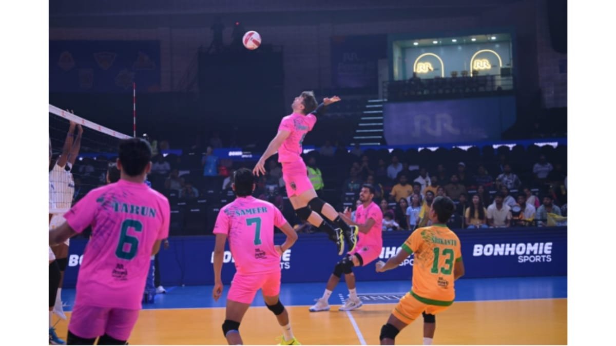 PNN-1-12 Chennai Blitz Hold Nerve to Beat Ahmedabad in PVL Classic