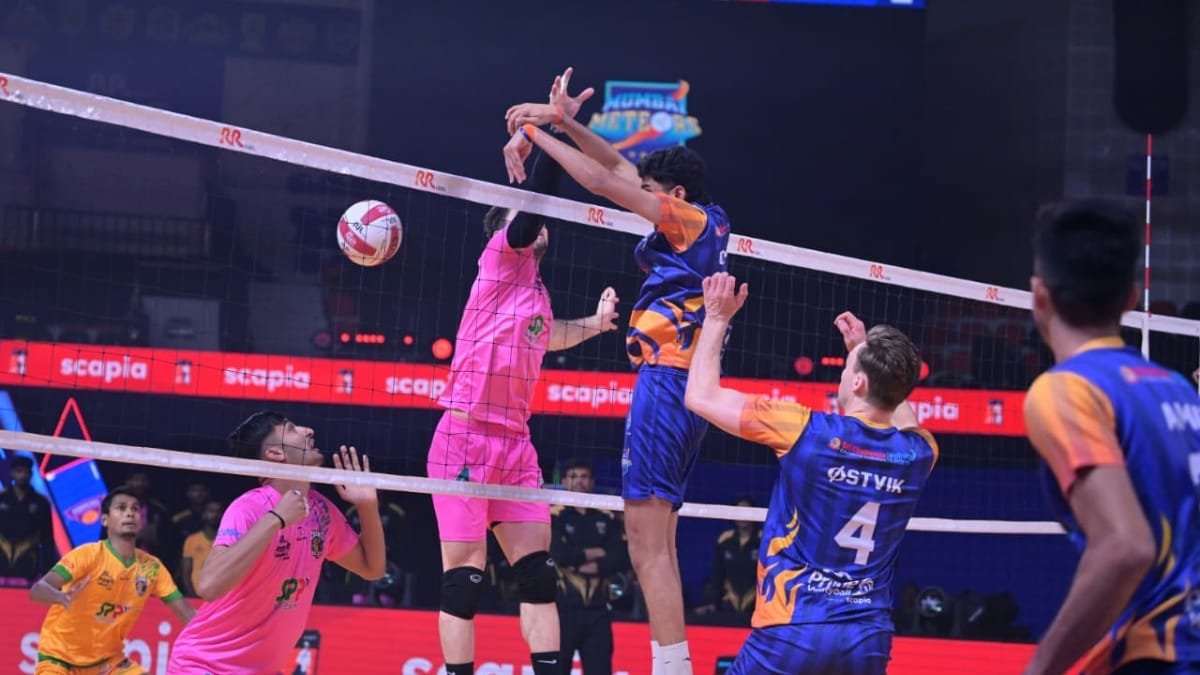 PNN-2025-10-24T125907529 PVL 2025 Season 4 (Match 32): Mumbai Meteors charge into Semi-Finals with thrilling 3–1 victory over Chennai Blitz