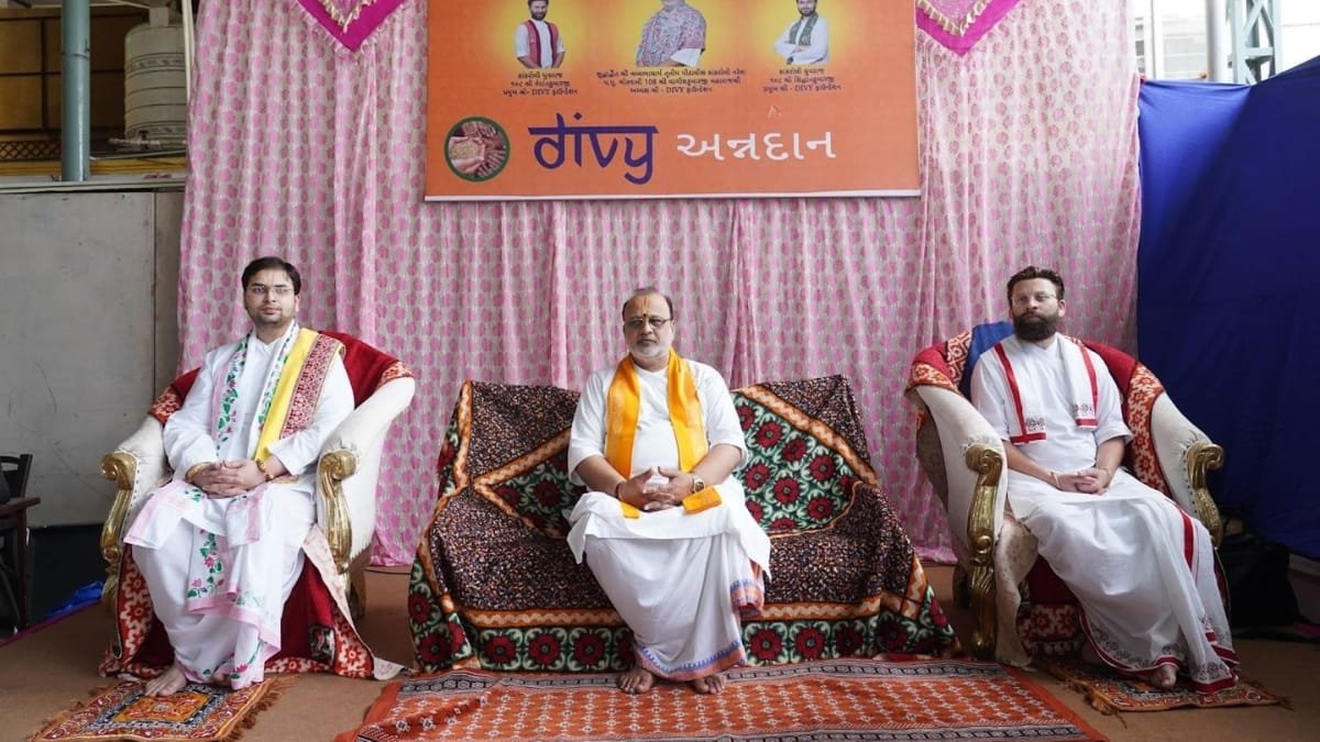 PNN-2025-10-27T171307019 DIVY Foundation Observes 60th Birth Anniversary of Shree Vagishji with Social Welfare Initiatives in Vadodara