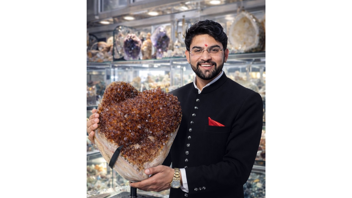 PNN-1-48 Millionaire Astrologer Astro Parduman Showcases Rare 12,324 grams Natural Heart-Shaped Citrine Crystal