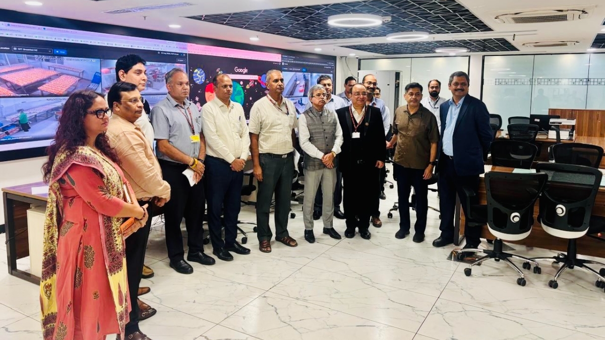 PNN-69-1 Railway Board Chairman Reviews IRCTC’s Central War Room in Delhi, Praises Strong Monitoring and Food Quality Check