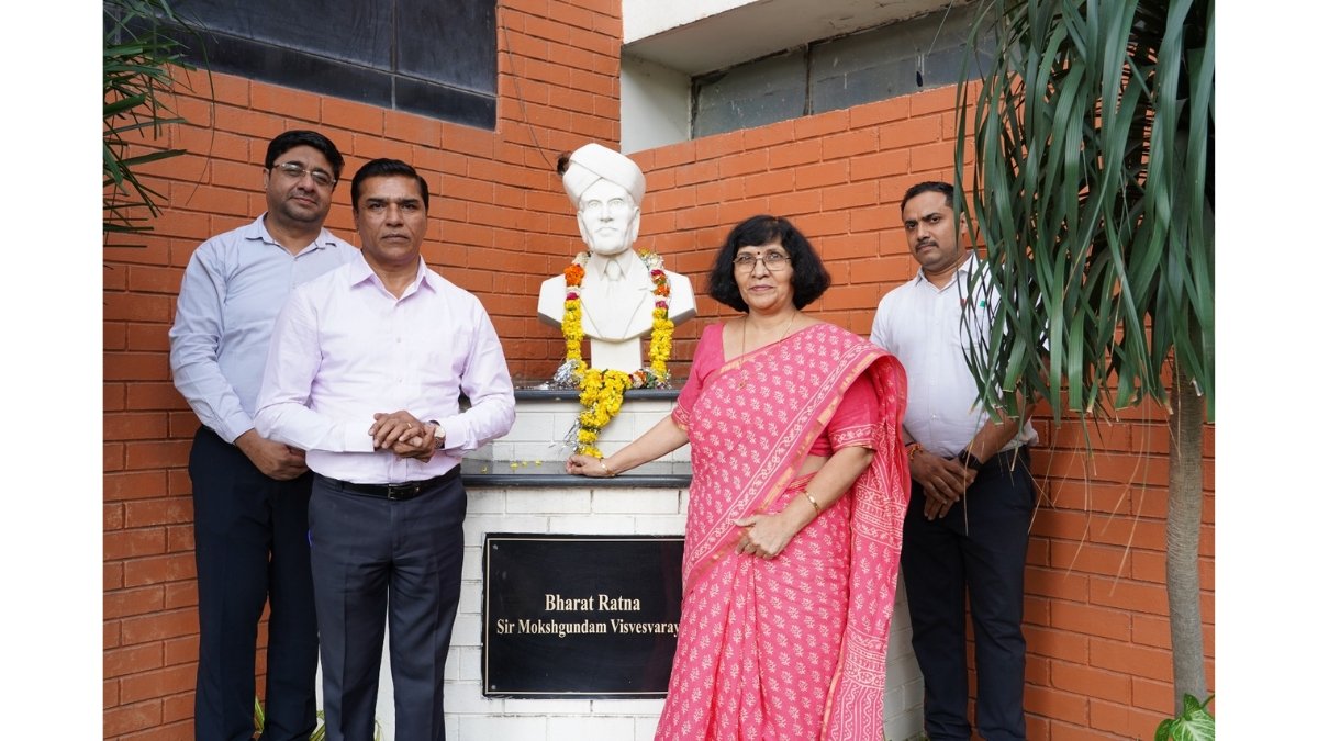 PNN-1-38 Engineers’ Day Celebrated at IPS Academy, Institute of Engineering and Science, Indore