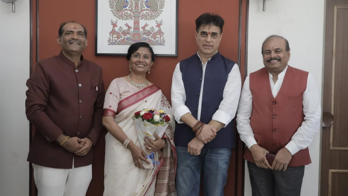 PNN-2026-10-19T182327.121 JOGI Ayurved inaugurates multi-specialty hospital in Surat