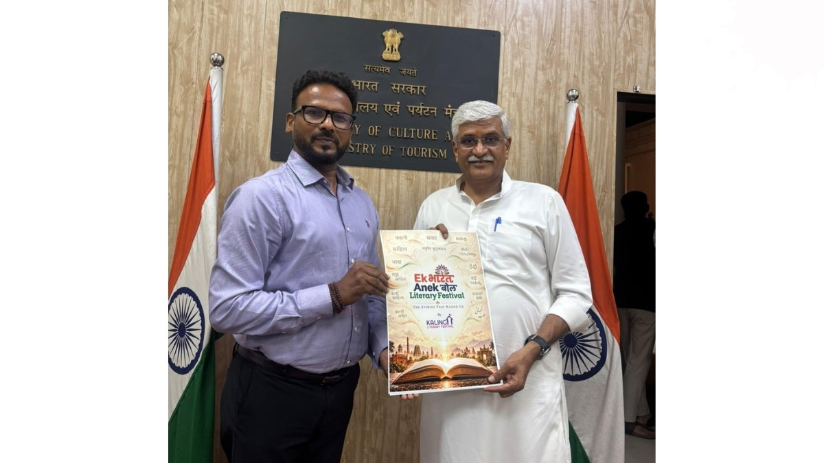 download-19 Culture Minister Gajendra Singh Shekhawat unveils vision for ‘Ek Bharat, Anek Bol’ ahead of Delhi edition